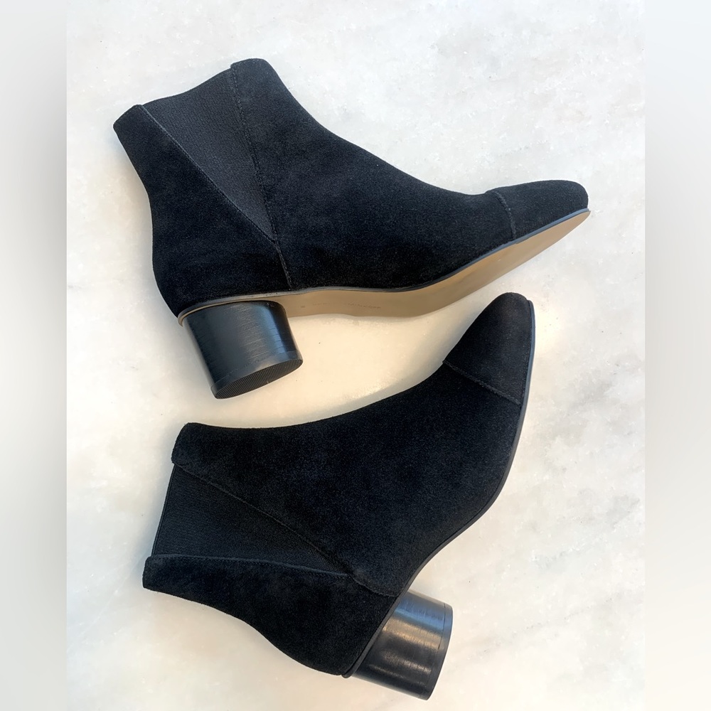 NIB Rebecca Minkoff Izette Booties in Black Oiled Suede Size 9